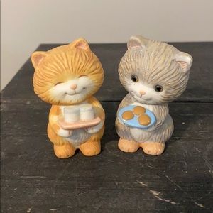 Vintage 1992 Avon Kitten Figures
